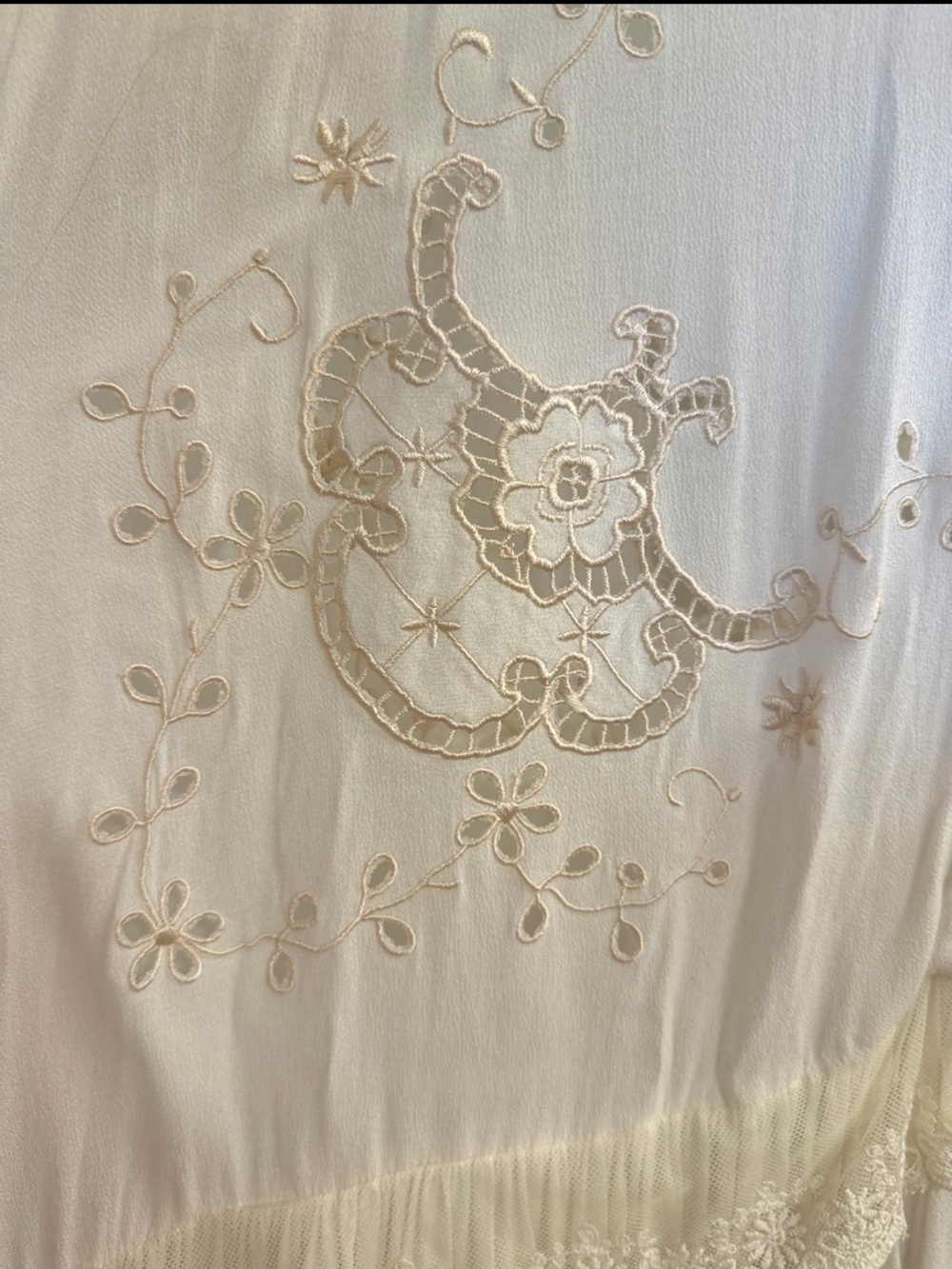 Spell And The Gypsy Isla Bonita Gown - Picture 4 of 10